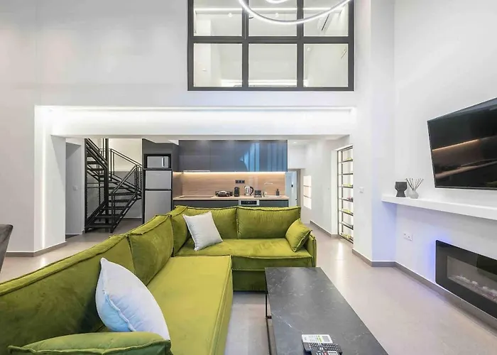 Stylish Loft In Athens