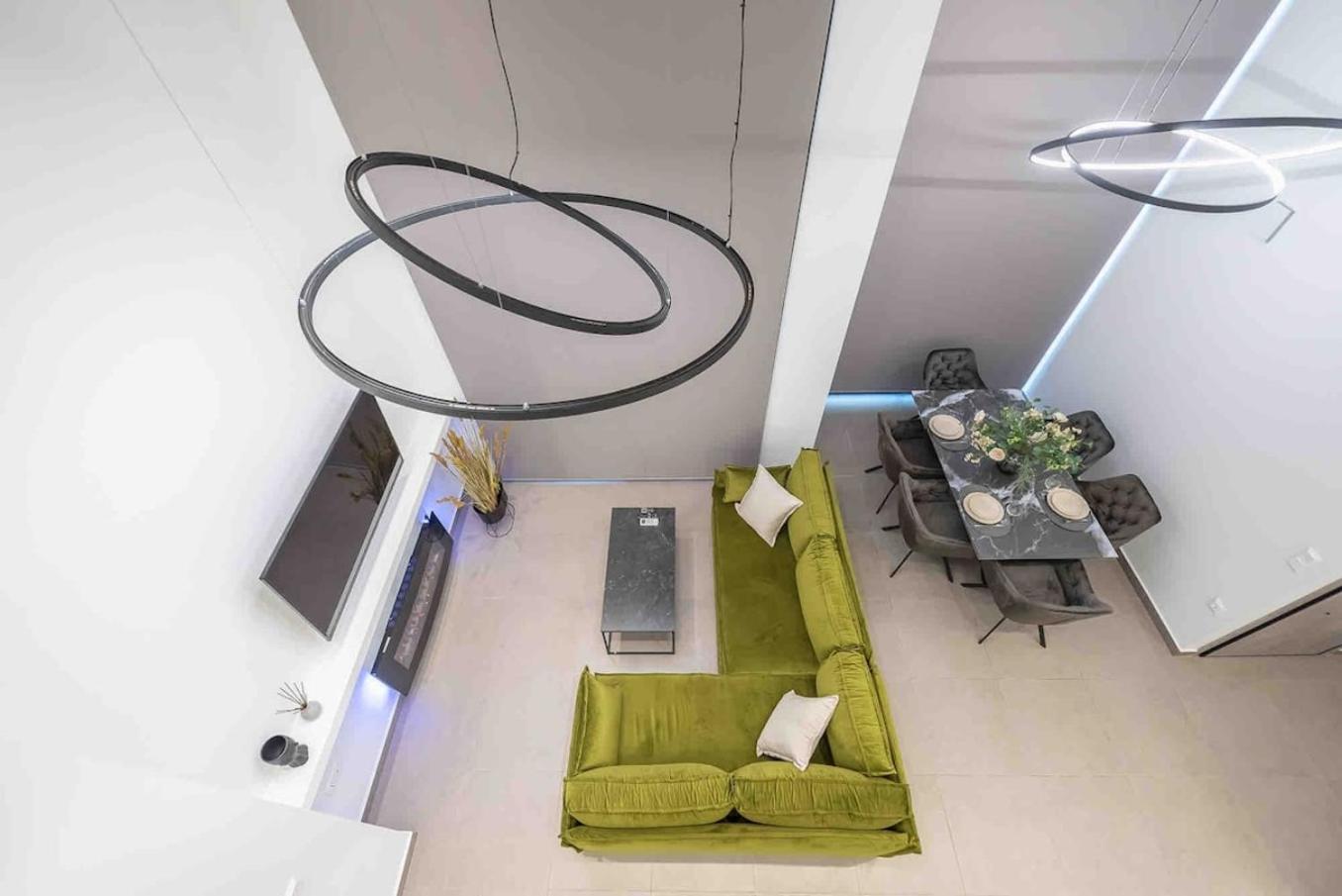 Stylish Loft In Apartment
