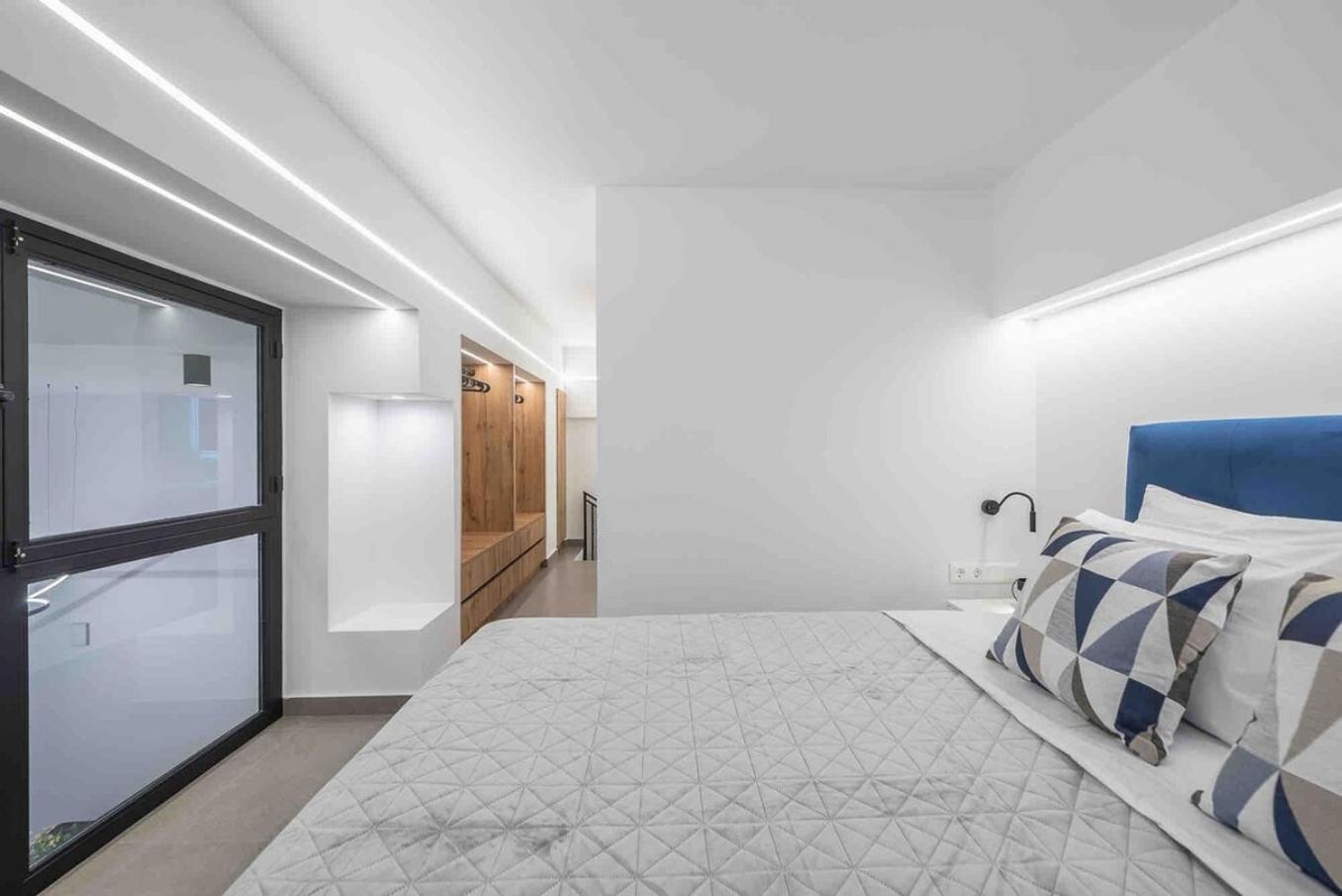 Апартаменты Stylish Loft In